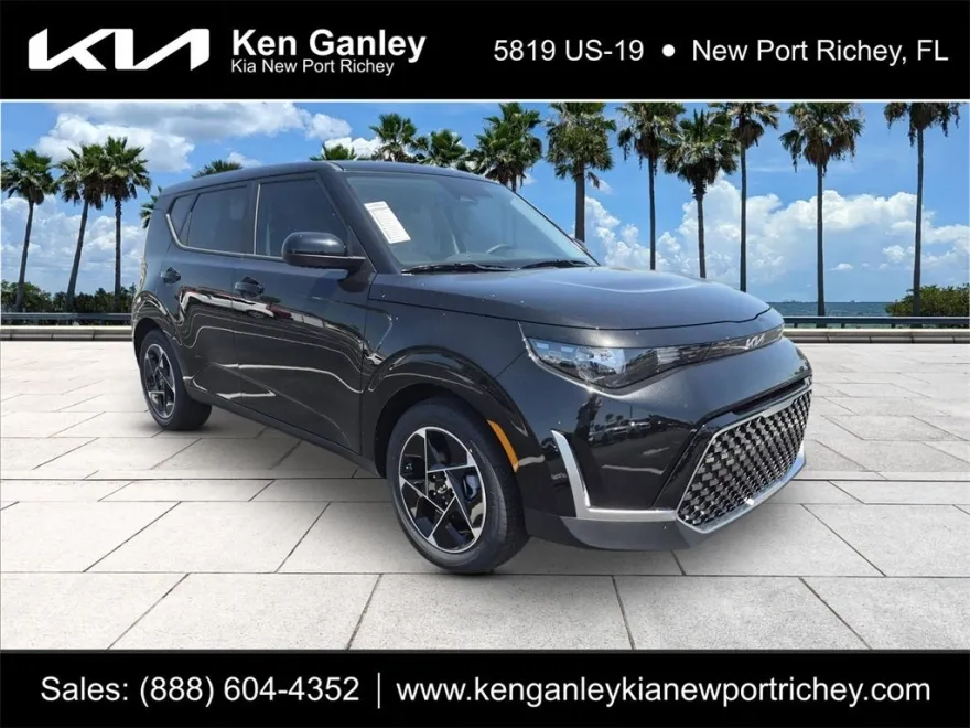 2025 Kia Soul EX photo 1