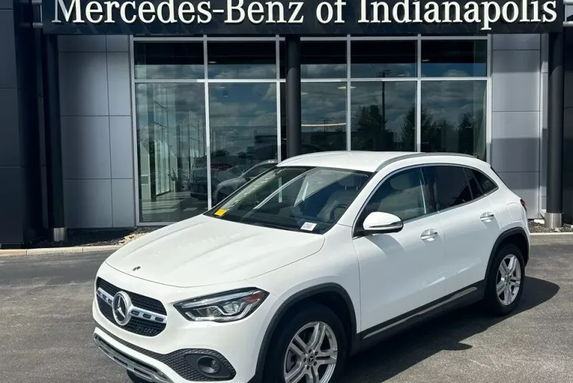 2022 Mercedes Benz GLA 250 4MATIC photo 1