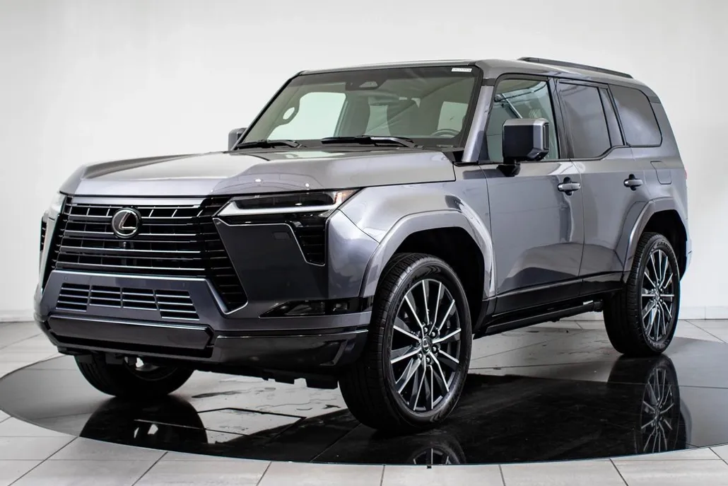 2024 Lexus GX 550 Luxury photo 1