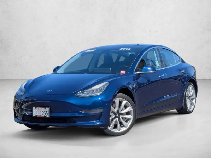 2018 Tesla Model 3 Long Range photo 1