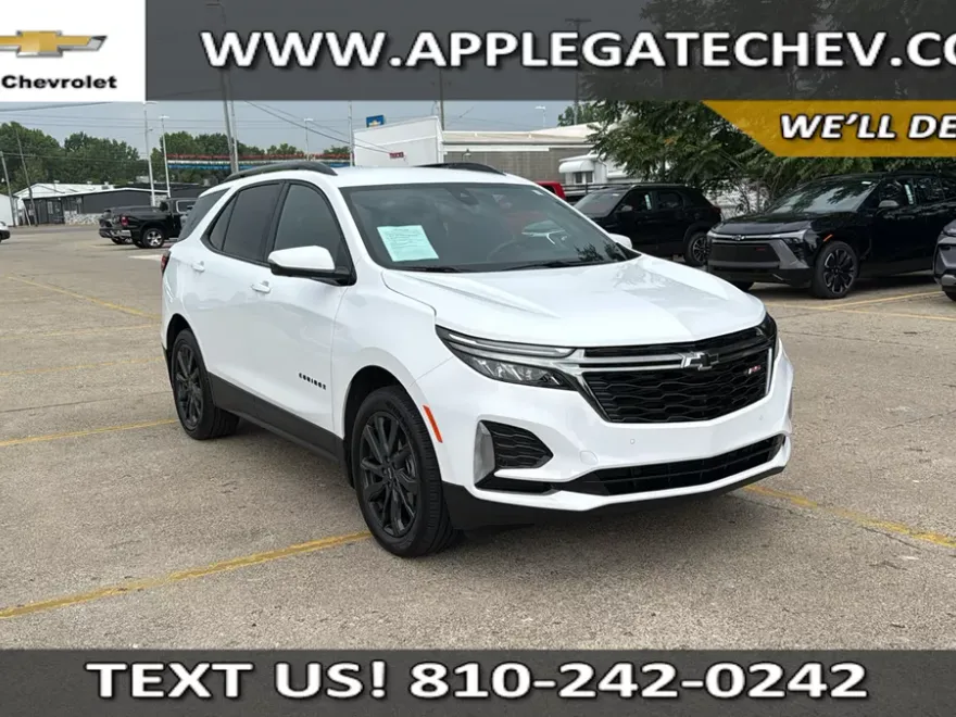 2023 Chevrolet Equinox RS photo 1
