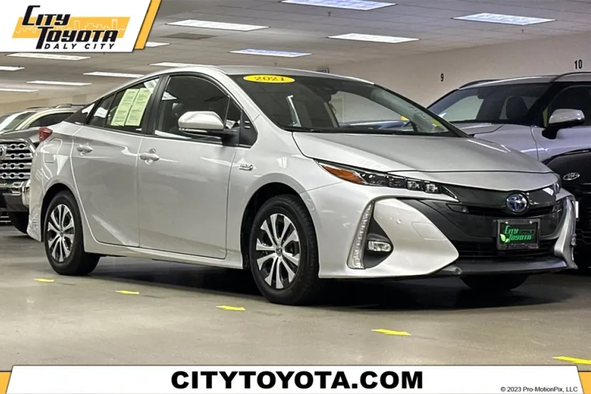 2021 Toyota Prius Prime Limited photo 1