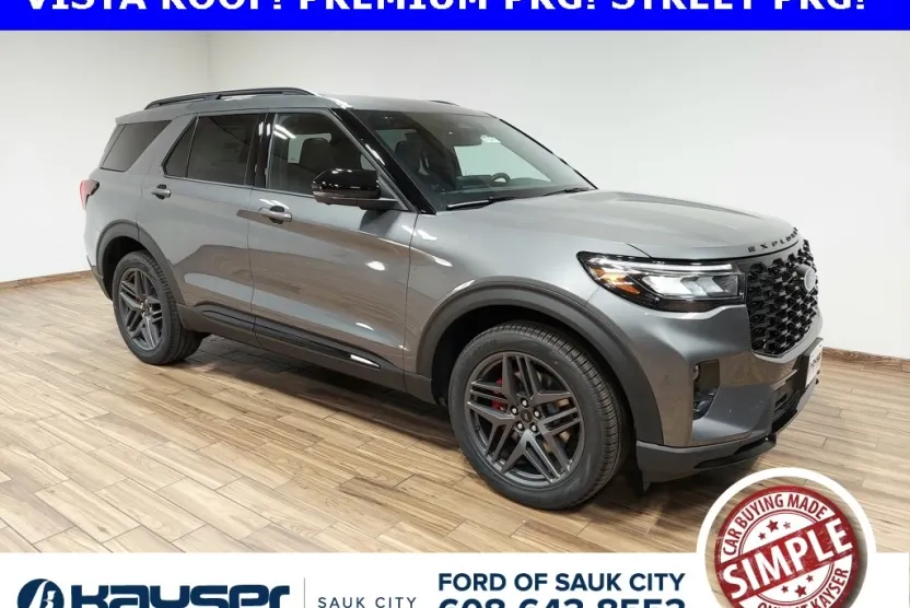 2025 Ford Explorer ST-Line photo 1