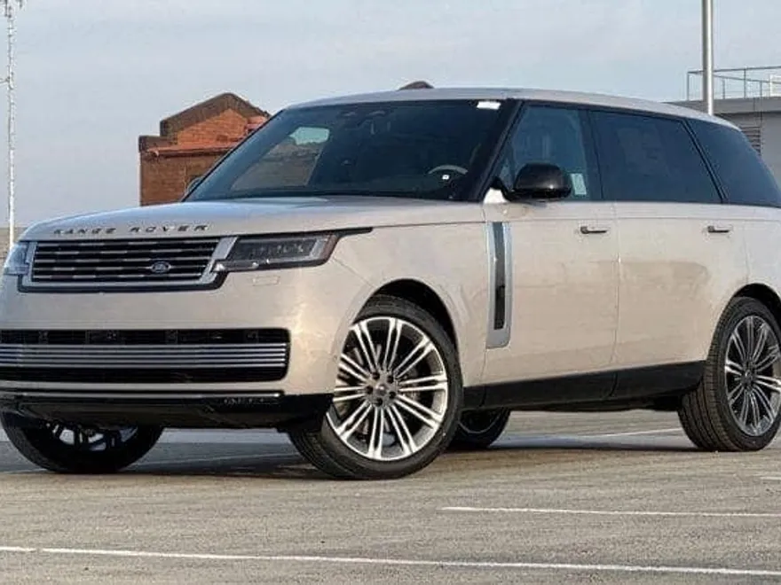 2025 Land Rover Range Rover SV photo 1