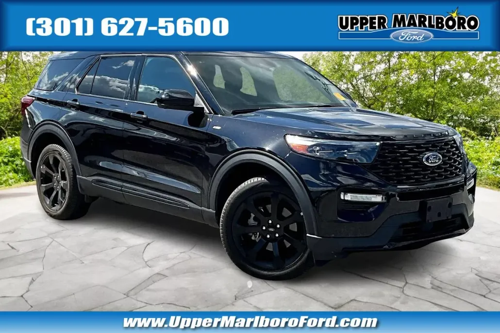 2023 Ford Explorer ST-Line photo 1