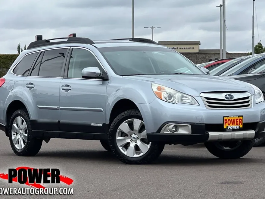 2012 Subaru Outback 3.6R Limited photo 1