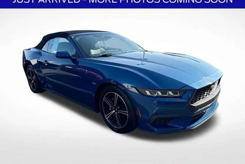 2024 Ford Mustang EcoBoost Convertible photo 1