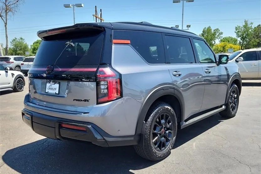 2025 Nissan Armada photo 1