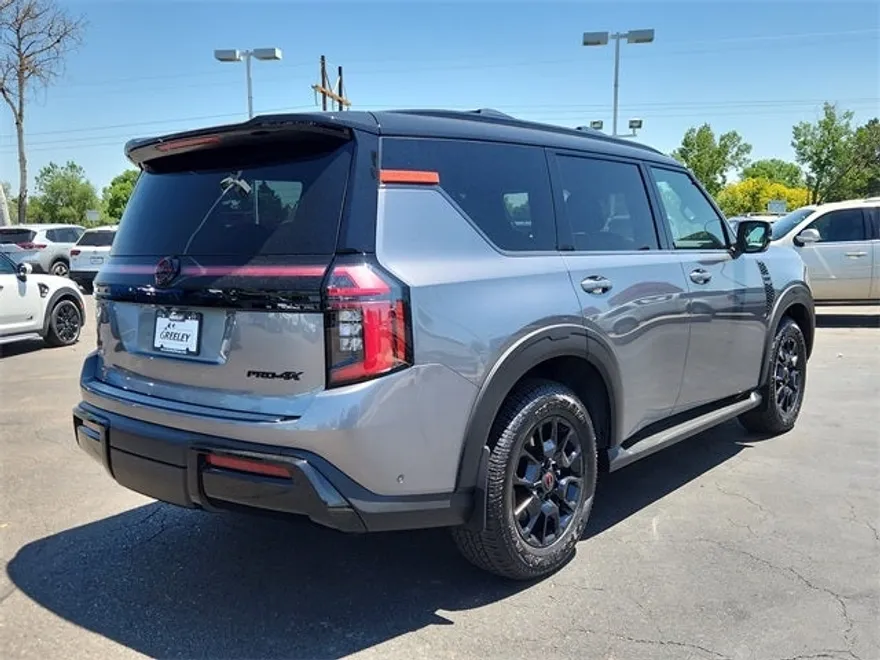 2025 Nissan Armada photo 1