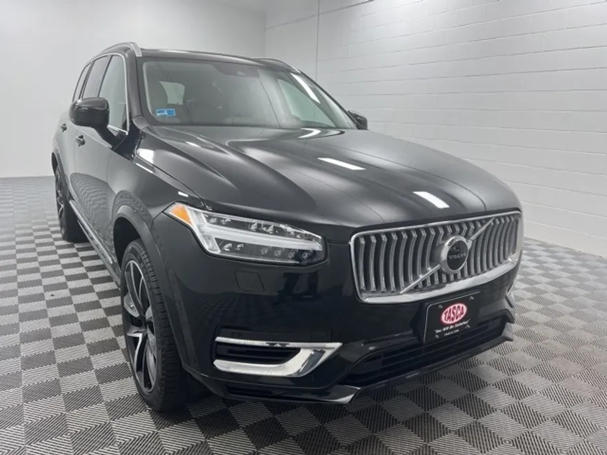 2022 Volvo XC90 Recharge T8 Inscription Expression photo 1