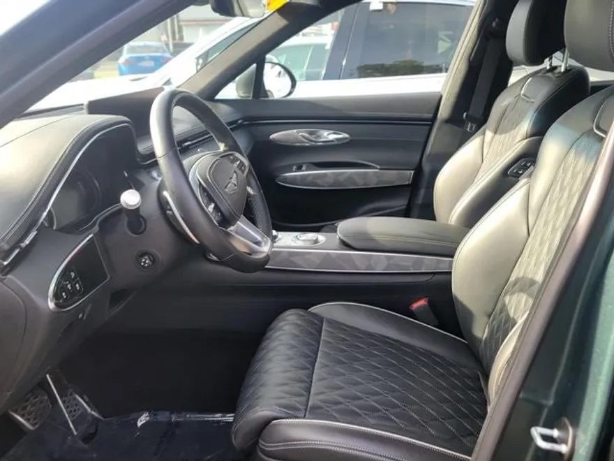 2024 Genesis GV70 3.5T Sport photo 9