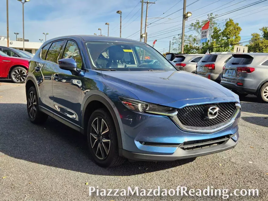 2017 Mazda CX-5 Grand Touring Select photo 1