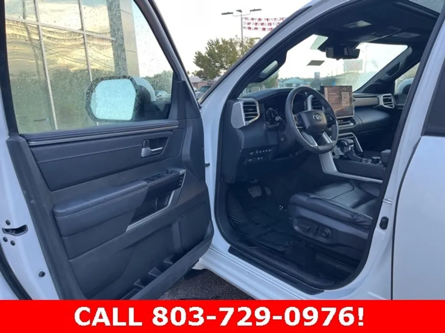 2024 Toyota Sequoia Platinum photo 1