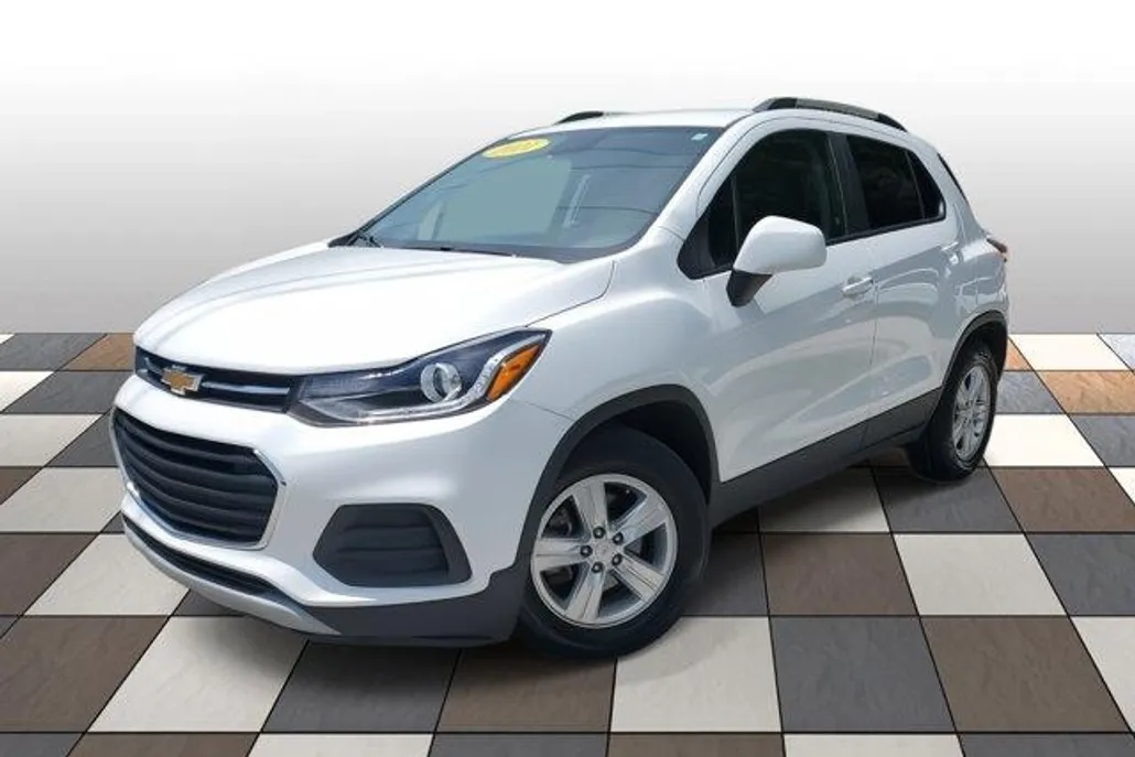 2021 Chevrolet Trax LT photo 1