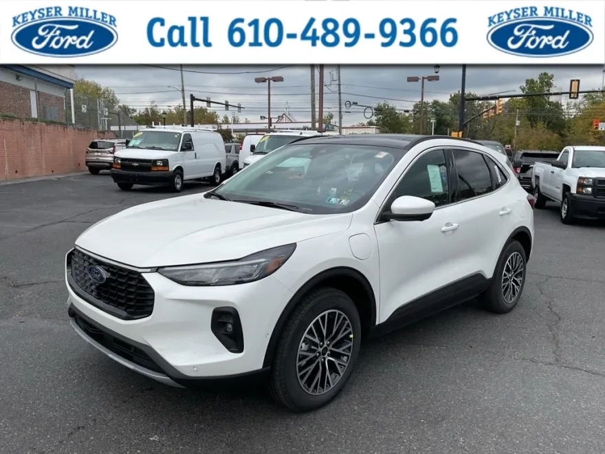 2024 Ford Escape Plug-In Hybrid photo 1