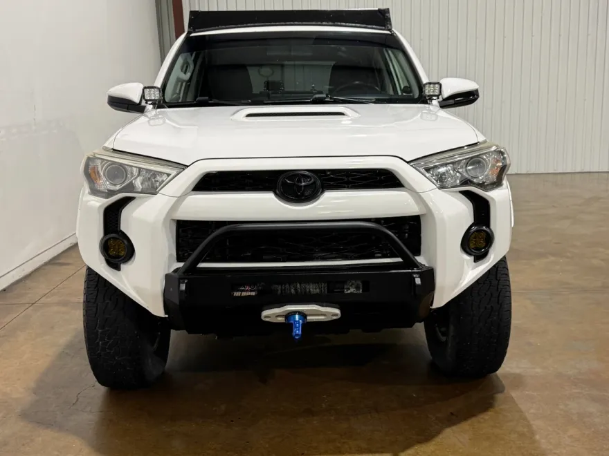 2016 Toyota 4Runner Trail V6 photo 1