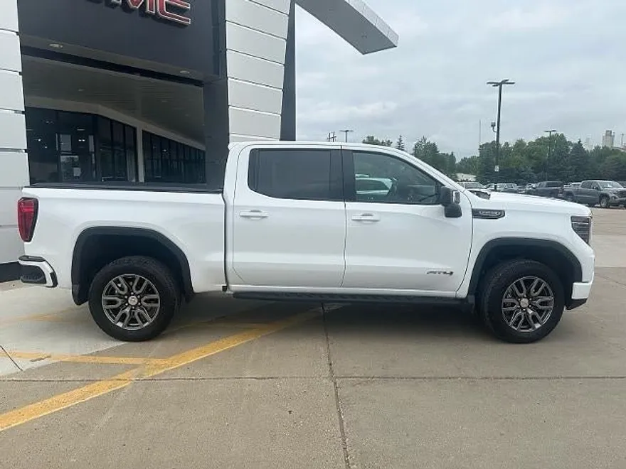 2024 Gmc Sierra 1500 AT4 photo 1