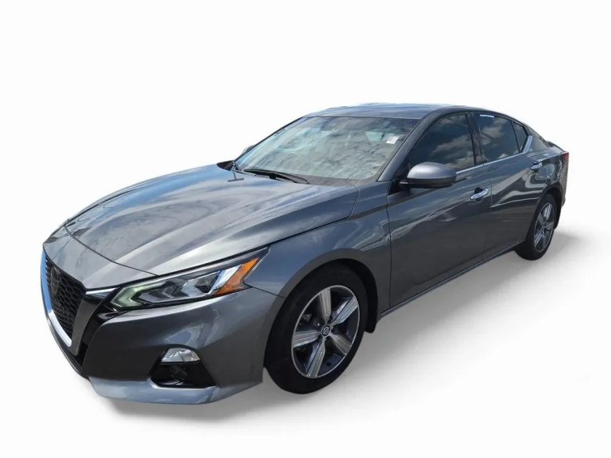 2022 Nissan Altima 2.5 SL photo 1