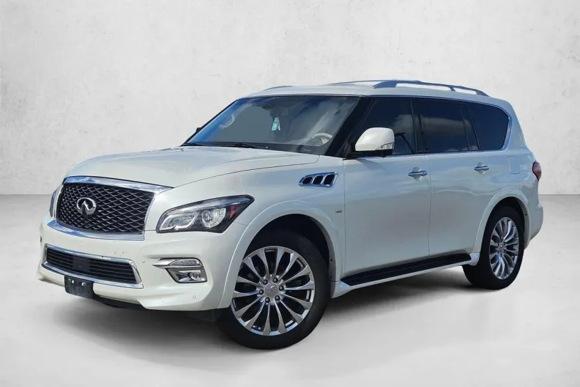 2015 Infiniti QX80 photo 1