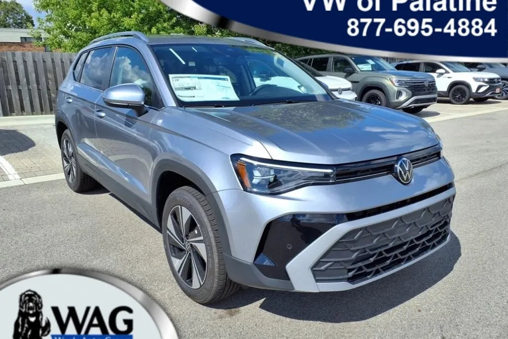 2025 Volkswagen Taos SE photo 1