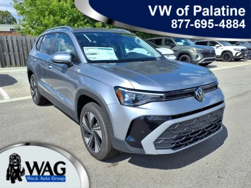 2025 Volkswagen Taos SE photo 1