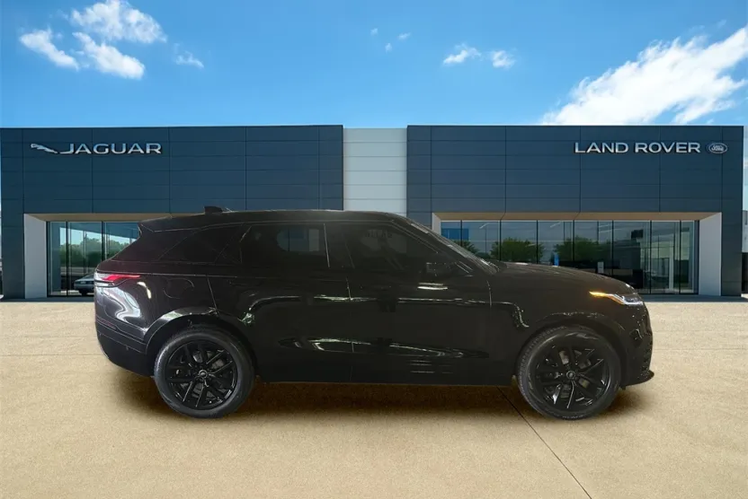 2026 Land Rover Range Rover Velar SE photo 1