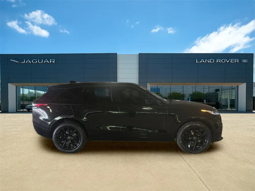 2026 Land Rover Range Rover Velar SE photo 1