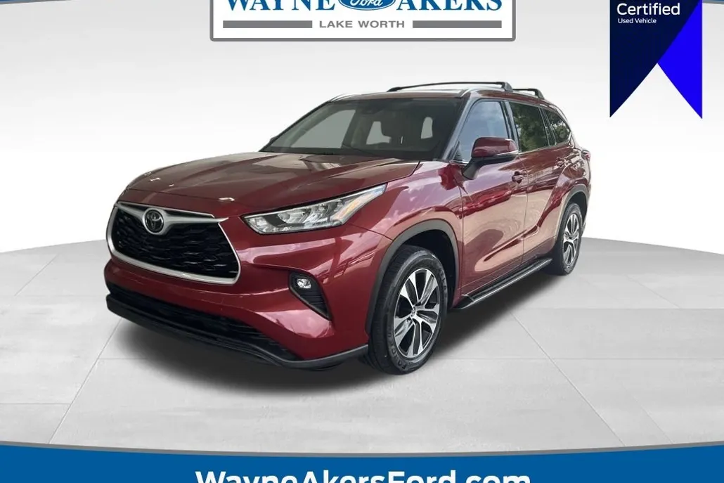 2020 Toyota Highlander XLE photo 1