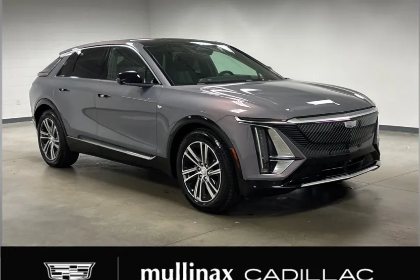 2026 Cadillac Lyriq Luxury photo 1