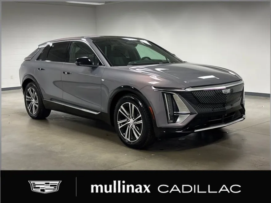 2026 Cadillac Lyriq Luxury photo 1