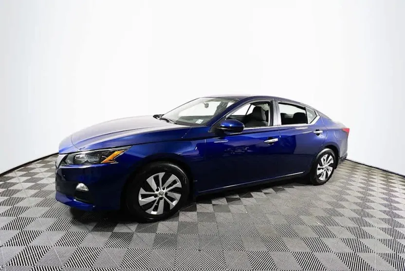 2022 Nissan Altima 2.5 S photo 1