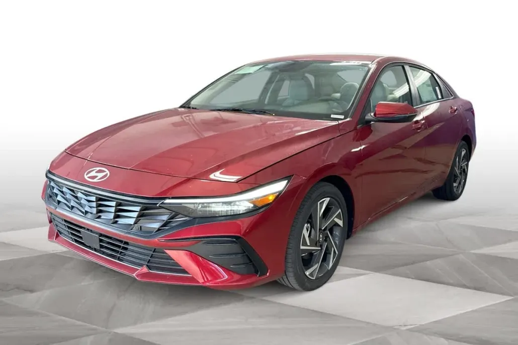 2025 Hyundai Elantra Limited photo 1