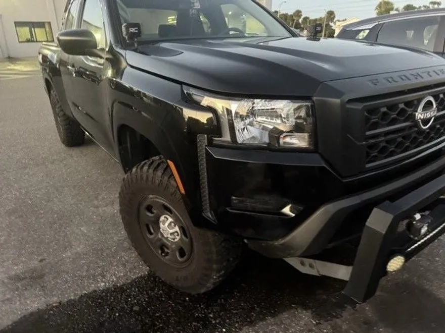 2022 Nissan Frontier S photo 1