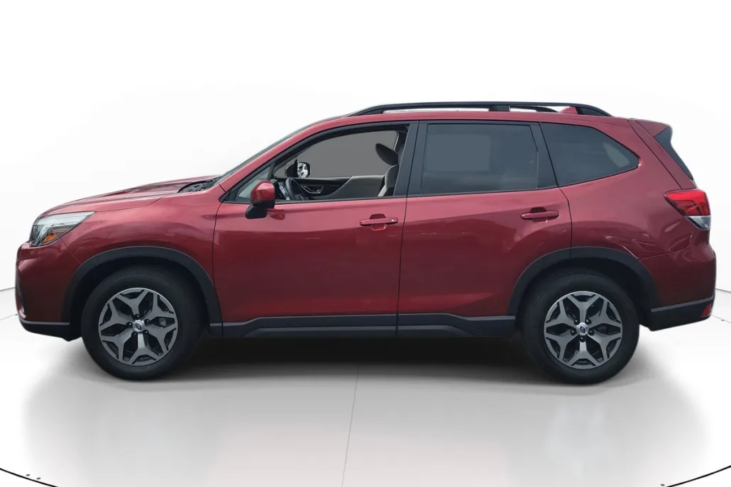2020 Subaru Forester Premium photo 1