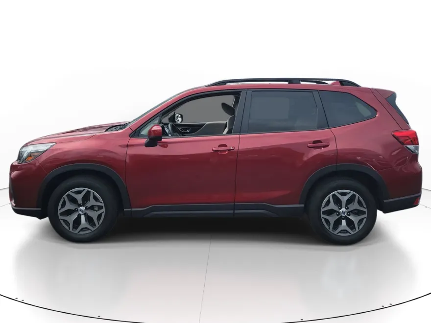 2020 Subaru Forester Premium photo 1