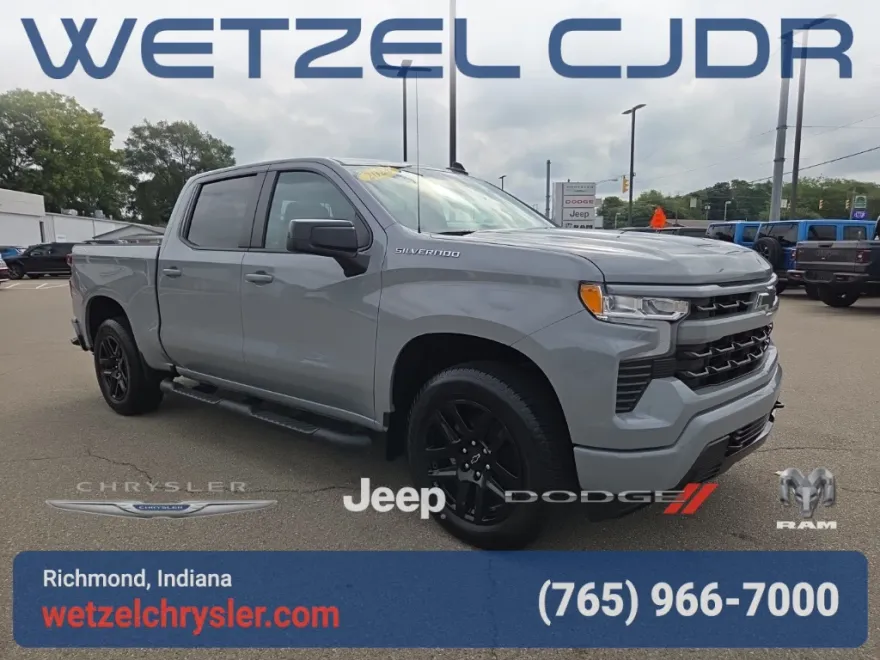 2024 Chevrolet Silverado 1500 RST photo 1