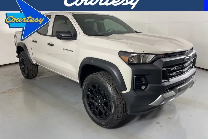 2026 Chevrolet Colorado Trail Boss photo 1