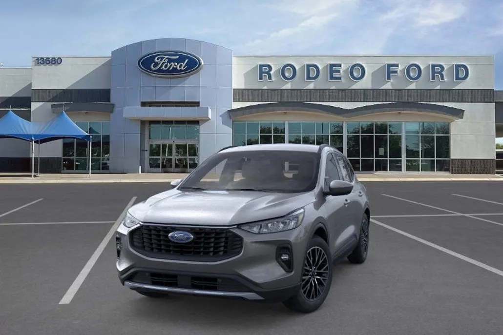 2025 Ford Escape photo 1