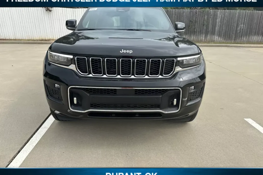 2025 Jeep Grand Cherokee Overland photo 1