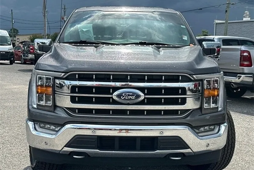 2021 Ford F-150 Lariat photo 1