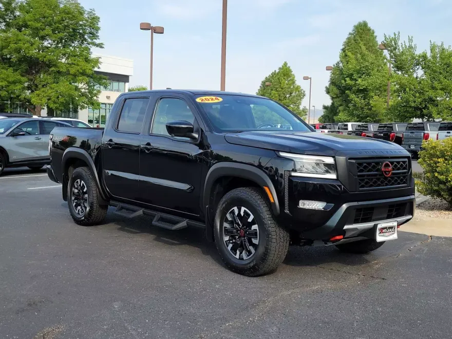 2024 Nissan Frontier PRO-4X photo 1