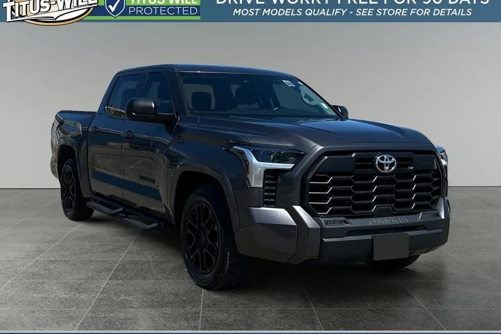 2022 Toyota Tundra SR5 photo 1