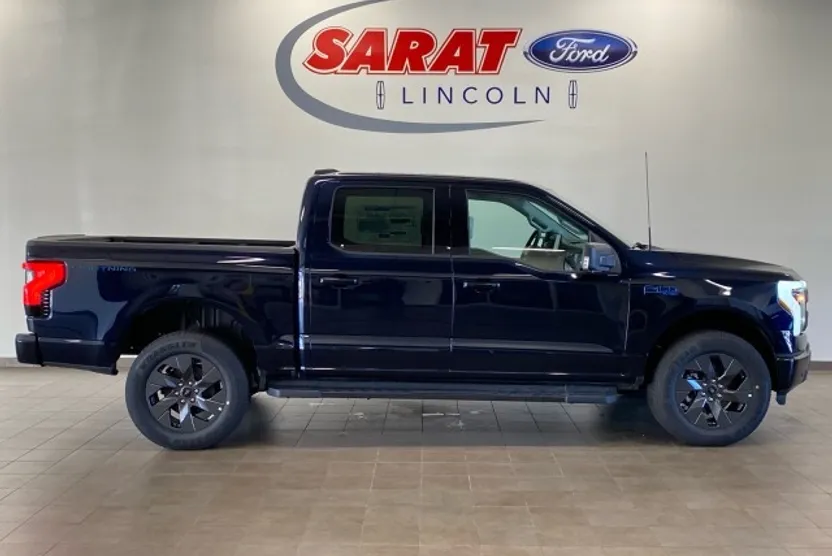 2025 Ford F-150 Lightning photo 1