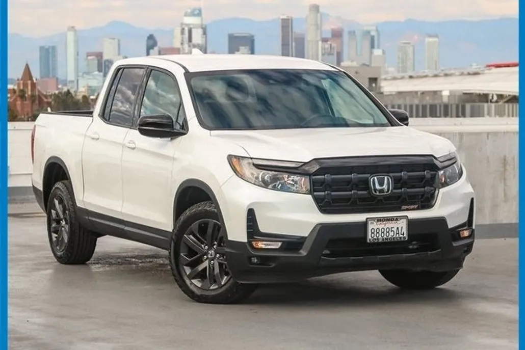 2024 Honda Ridgeline Sport photo 1