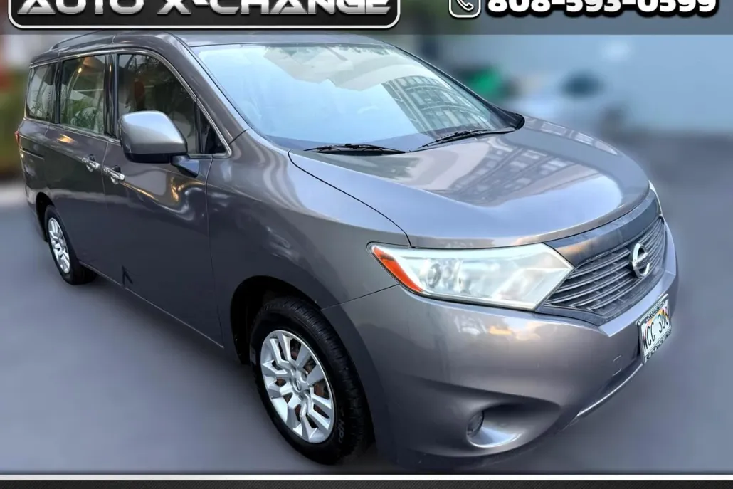 2015 Nissan Quest S photo 1