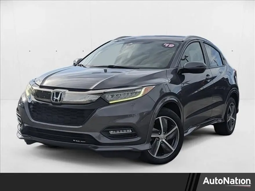 2019 Honda HR-V Touring photo 1