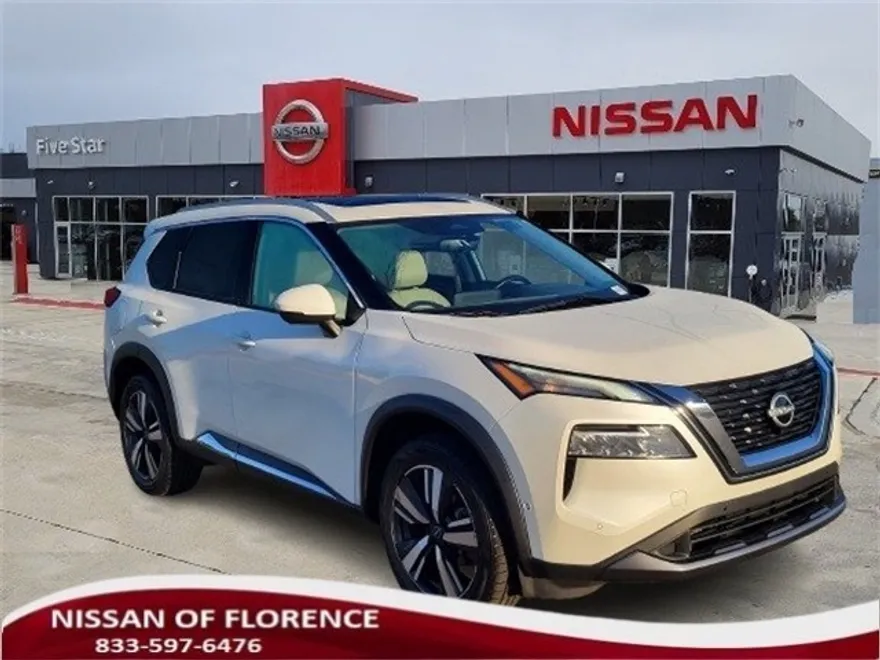 2023 Nissan Rogue SL photo 1