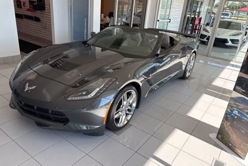 2017 Chevrolet Corvette Stingray 1LT Z51 photo 1