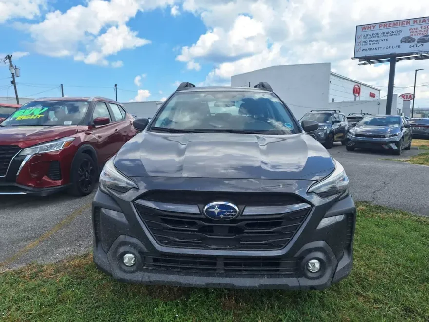 2023 Subaru Outback Base photo 1