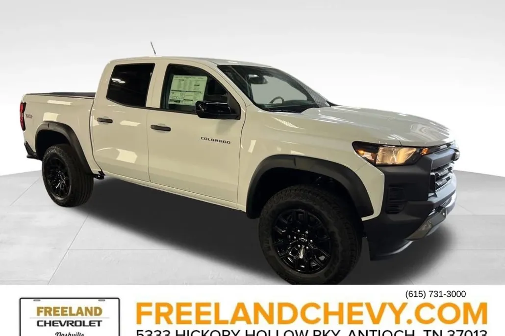 2026 Chevrolet Colorado Trail Boss photo 1